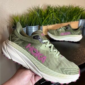 Hoka One One Challenger ATR 7 Green 1134498FBT Women’s Size 9 Shoes Retail $185